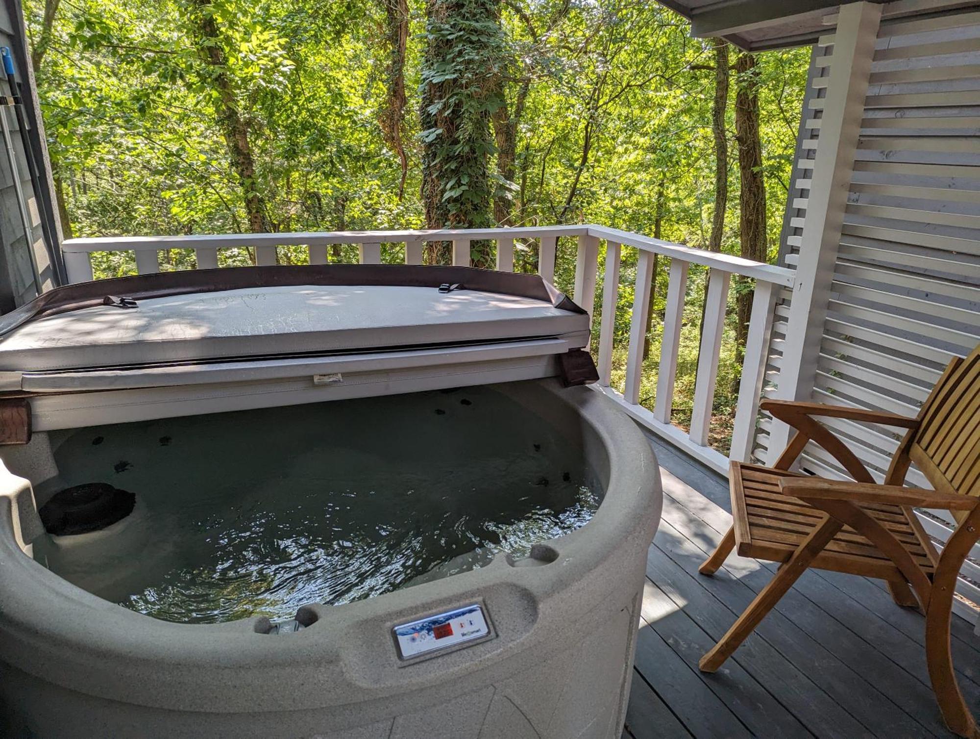 Adventure Cabin 5 - King W Private Hot Tub Vila Eureka Springs Exterior foto